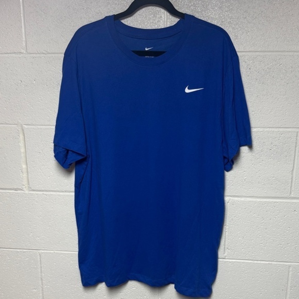 Nike Men's‎ Royal Blue Short Sleeve Tee